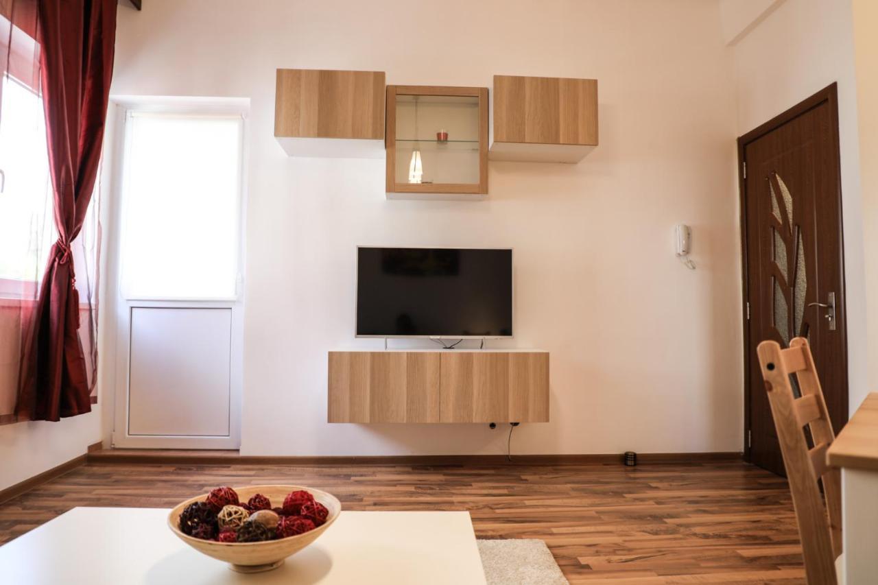 Ultracentral Apartament With Balcony - Old Town Bucareste Exterior foto