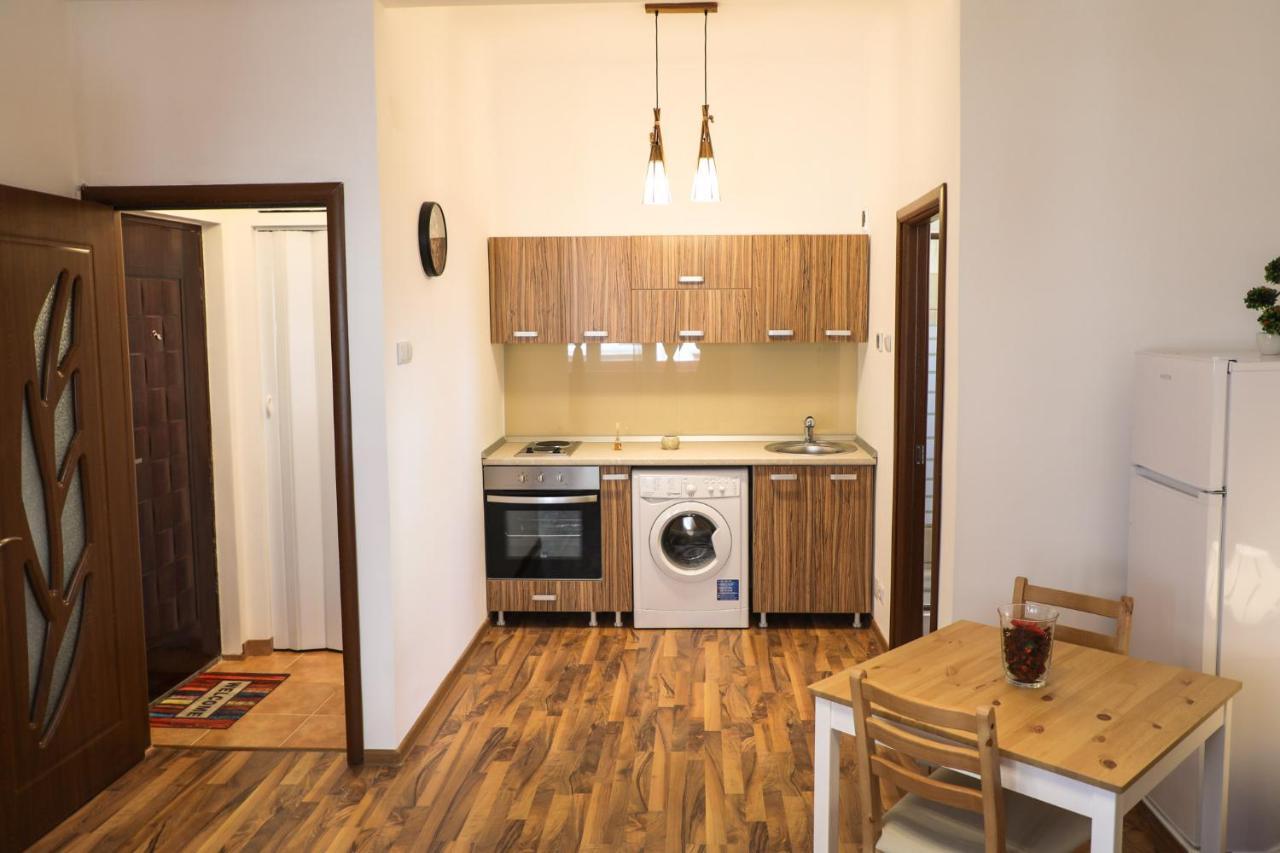 Ultracentral Apartament With Balcony - Old Town Bucareste Exterior foto